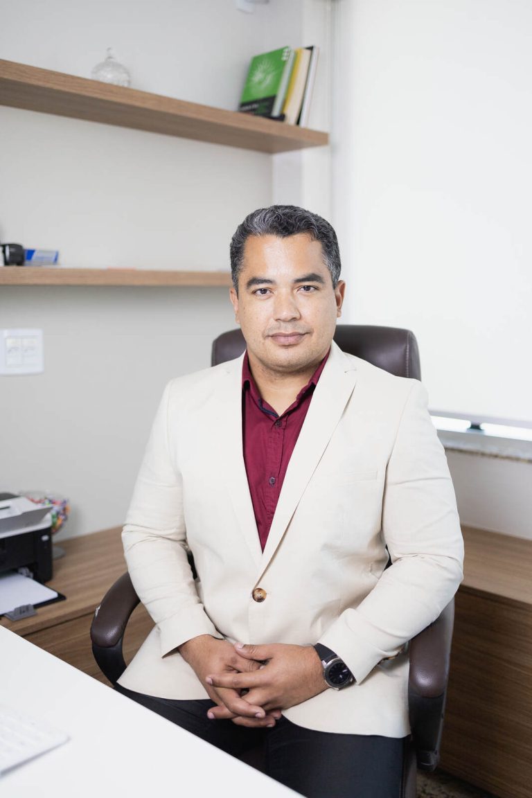 Cirurgia de próstata em Goiânia: 5 perguntas importantes para fazer ao urologista, segundo o Dr. Raul Messias