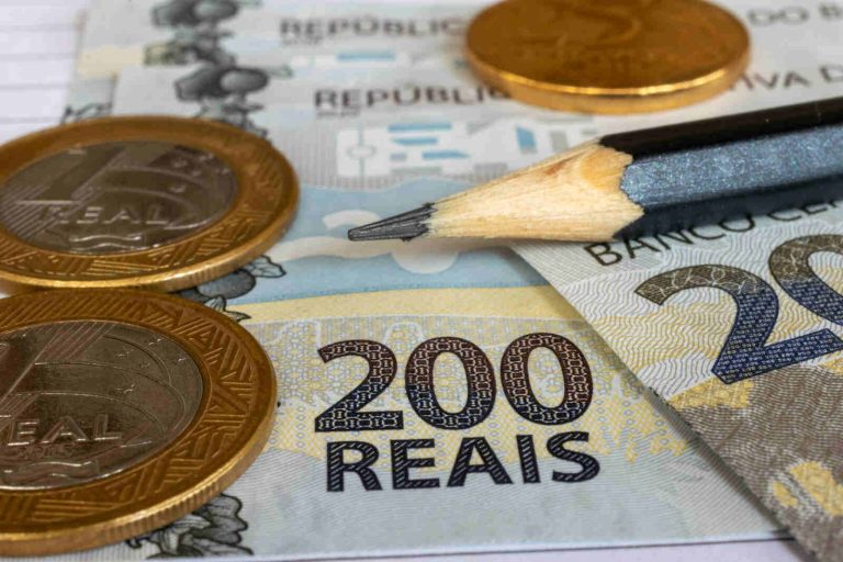 Governo projeta superávit primário de R$ 38,2 bilhões no Orçamento de 2026
